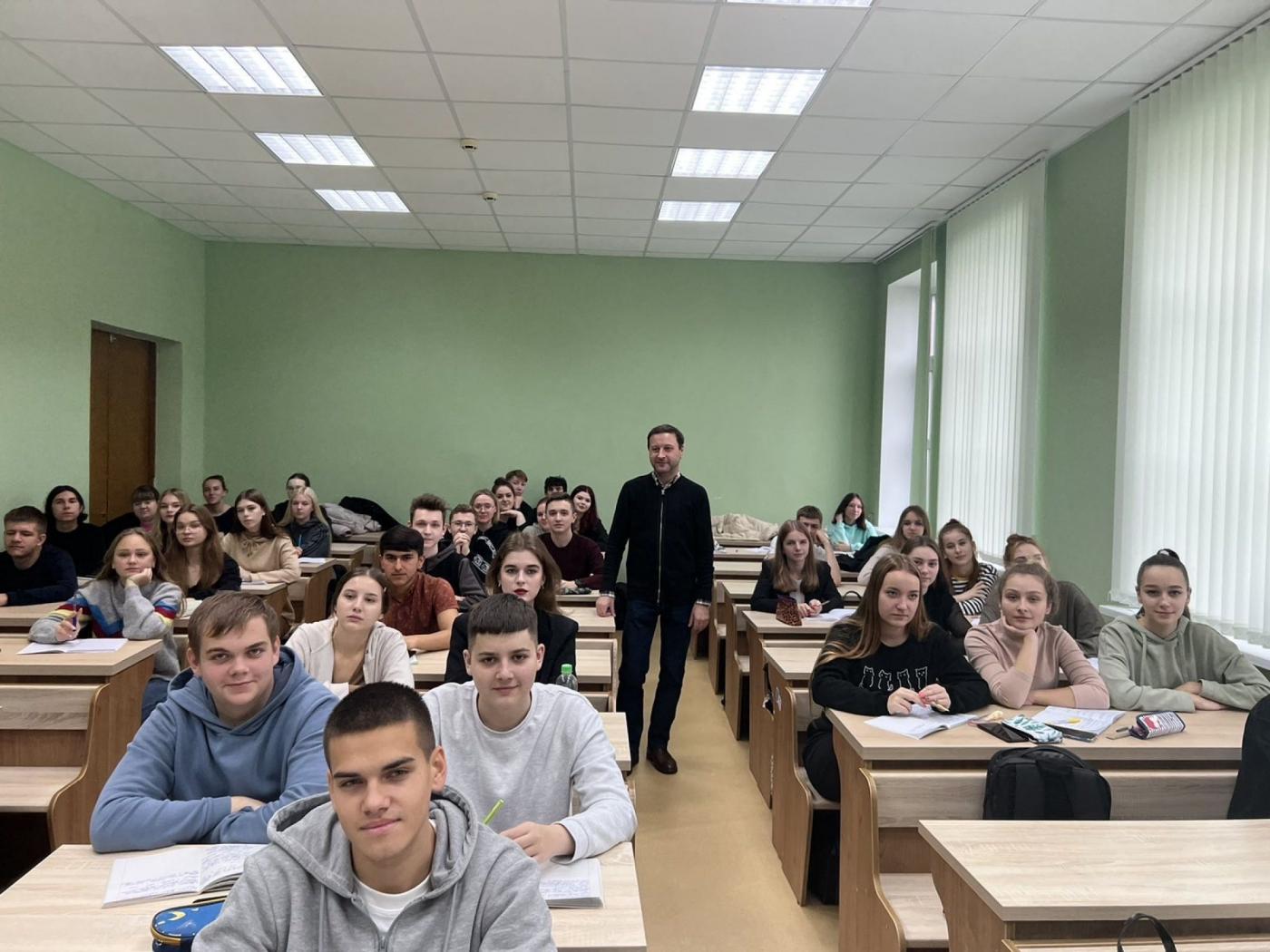 Диалоговые площадки по выявлению молодежных инициатив